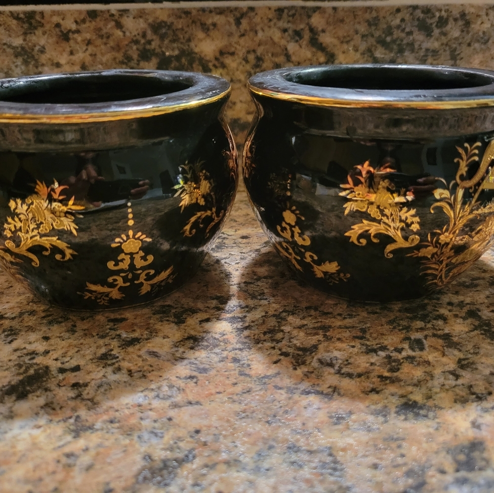 Limoges black and gold short vase